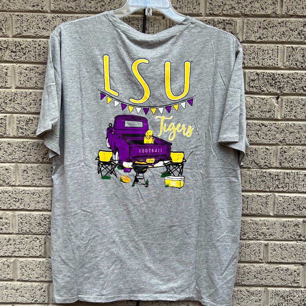 Captivating LSU Tailgate Tee NWT 2XL